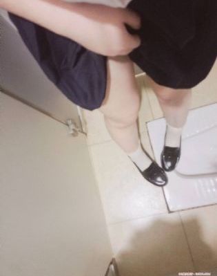 李采潭的在厨房大战的电影_1080电影完整版在线观看